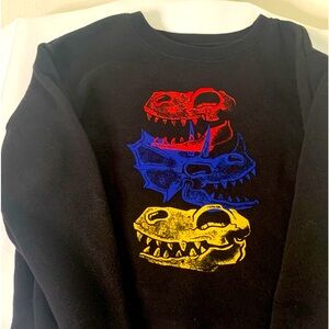 GARANIMALS BOY SWEATSHIRT 5T BLACK dinosaur theme.